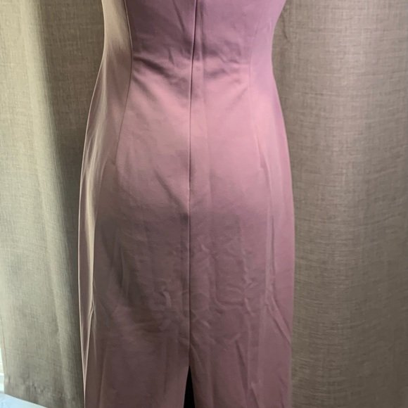 Off the Shoulder Ruched Dress - Picture 3 of 6